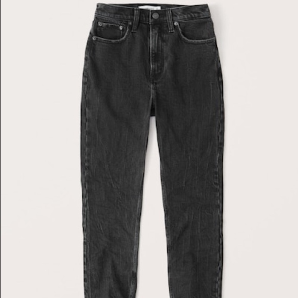 Abercrombie and Fitch Curve Love High Rise Mom Jeans size 26P (2P)